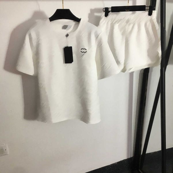 23ss casual suit women shorts sets womens designer clothing logo monogram embroidery embossed short sleeve t-shirt elastic waist shorts set, White
23ss casual suit women shorts sets womens designer clothing logo monogram embroidery embossed short sleeve t-shirt elastic waist shorts set, White
