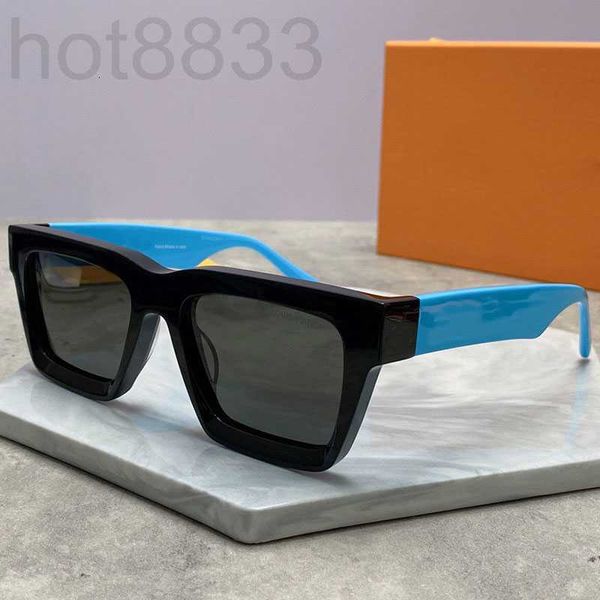 sunglasses designer mens square thick plate black frame green blue temples women fashion personality simple style anti-ultraviolet eye prote, White;black
sunglasses designer mens square thick plate black frame green blue temples women fashion personality simple style anti-ultraviolet eye prote, White;black