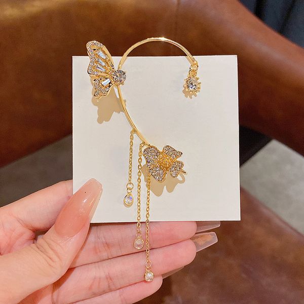 ear cuff october on the ultra flash exquisite zircon butterfly hanging bone clip rings without piercing ring wholesale 230406, Silver 
ear cuff october on the ultra flash exquisite zircon butterfly hanging bone clip rings without piercing ring wholesale 230406, Silver