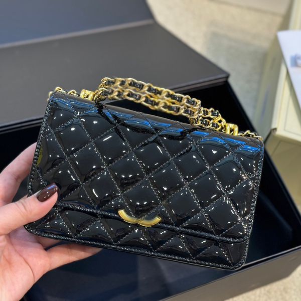 womens patent leather 22k trendy woc bags wallet with gold meal hardware matelasse chain crossbody shoulder handbags multi pochette crad hol, Red;black
womens patent leather 22k trendy woc bags wallet with gold meal hardware matelasse chain crossbody shoulder handbags multi pochette crad hol, Red;black