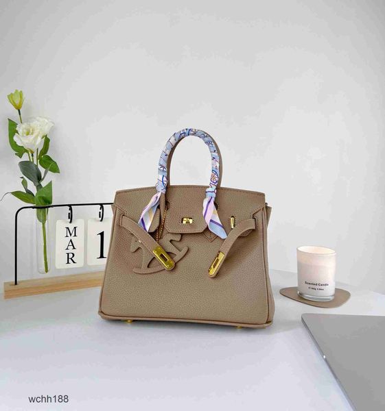handheld classic 2023 one birkins bag fashion bags burkin shoulder woman trend buckle litchi grain crossbody leather women's large capa
handheld classic 2023 one birkins bag fashion bags burkin shoulder woman trend buckle litchi grain crossbody leather women's large capa