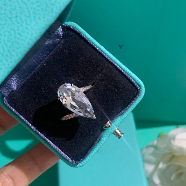 luxurys designer ring fashion and exquisite wedding rings for women trend big masonryring simple personality vintage style romantic high cla, Silver
luxurys designer ring fashion and exquisite wedding rings for women trend big masonryring simple personality vintage style romantic high cla, Silver