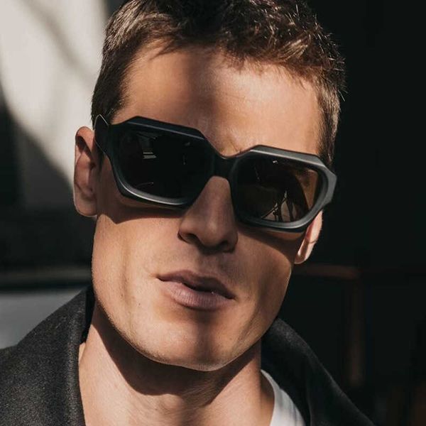 autumn irregular sunglasses small frame square uv protection sunglasses 04010, White;black
autumn irregular sunglasses small frame square uv protection sunglasses 04010, White;black