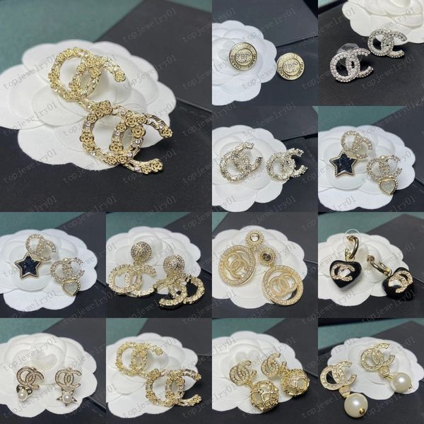 brand 18k gold plated designers double letters stud clip chain geometric luxury women 925 silver crystal rhinestone earring wedding party je, Golden;silver
brand 18k gold plated designers double letters stud clip chain geometric luxury women 925 silver crystal rhinestone earring wedding party je, Golden;silver