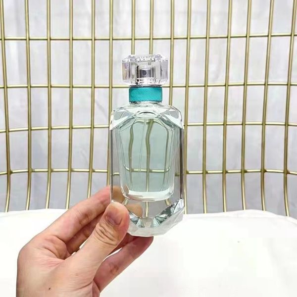 gift 75ml 2.5float ia diamond bottle perfume bluebell diamonds perfumes long lasting fragrance fast ship
gift 75ml 2.5float ia diamond bottle perfume bluebell diamonds perfumes long lasting fragrance fast ship