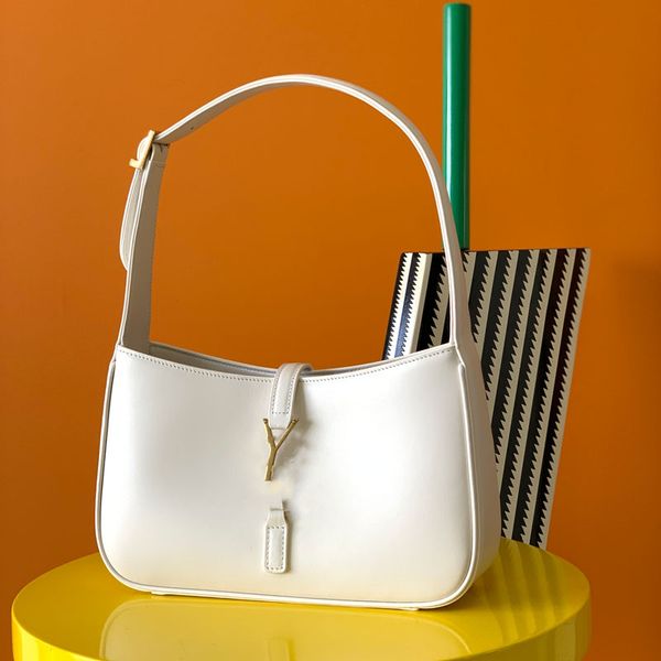 minipalmprint shoulder bag, moon bag ladies handbag single-strap bag light and fashionable
minipalmprint shoulder bag, moon bag ladies handbag single-strap bag light and fashionable