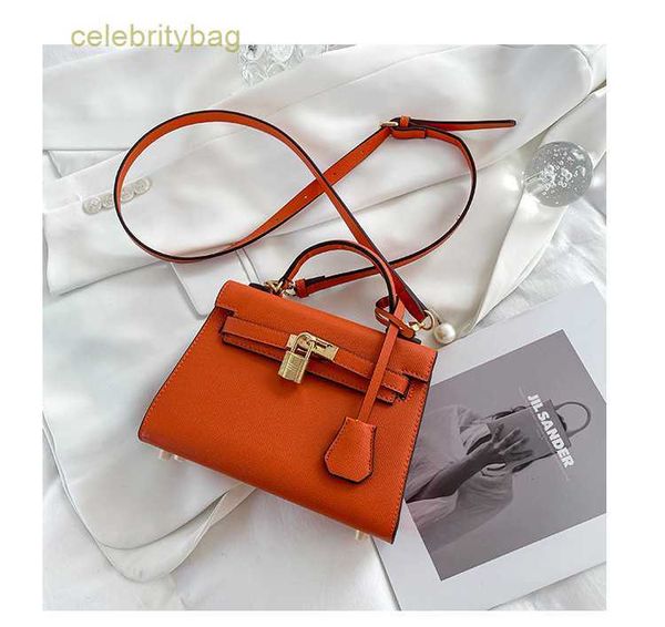 designer kelys handbags hemrres and elegant solid color versatile small lock handheld bag 2023 selling belt decoration one shoulder has logo
designer kelys handbags hemrres and elegant solid color versatile small lock handheld bag 2023 selling belt decoration one shoulder has logo