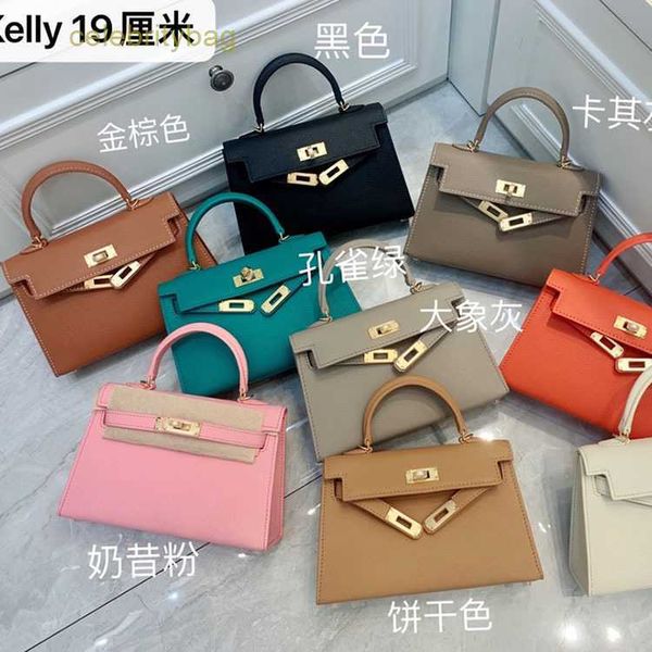 designer kellies handbags hemres premium versatile 2023 new leather bag second generation 19cm one shoulder crossbody handheld small girl 1
designer kellies handbags hemres premium versatile 2023 new leather bag second generation 19cm one shoulder crossbody handheld small girl 1