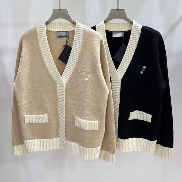 Knits Women's Tees AutumnWinter V-neck Knitted Cardigan Long Sleeve Sweet Embroidered Loose Top Coat 0B31, Black
Knits Women's Tees AutumnWinter V-neck Knitted Cardigan Long Sleeve Sweet Embroidered Loose Top Coat 0B31, Black