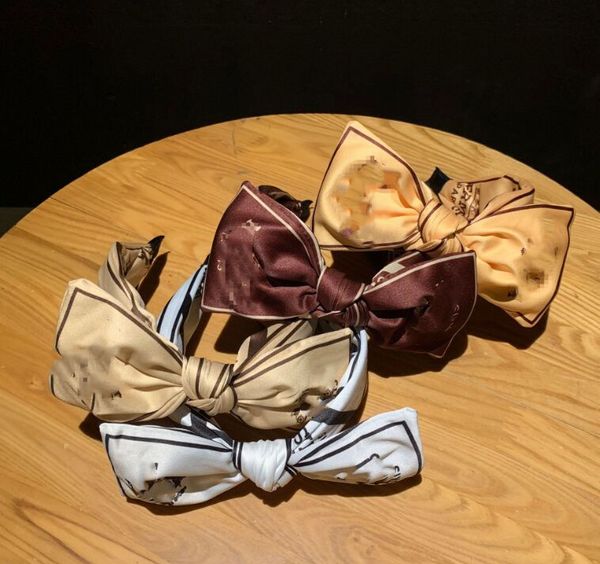bow hair accessories headband fresh printed cloth art wide edge knot going out with head hoop sweet women's hair hoops, Black;brown
bow hair accessories headband fresh printed cloth art wide edge knot going out with head hoop sweet women's hair hoops, Black;brown