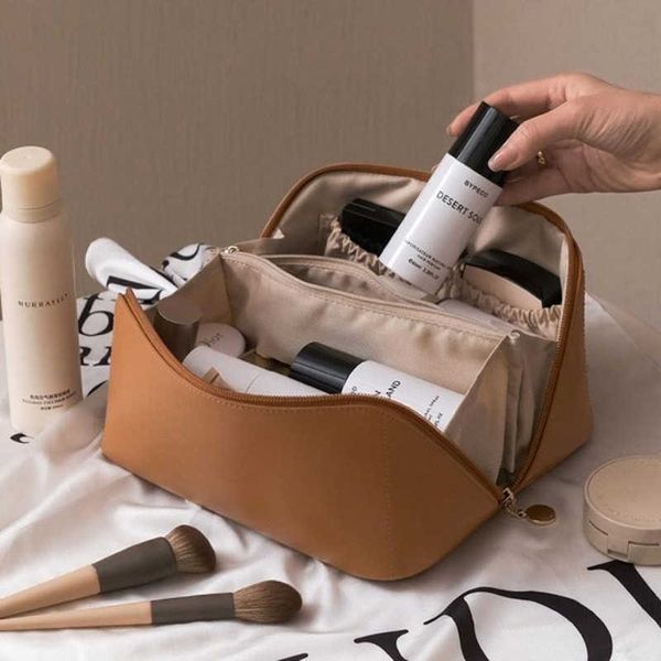 cosmetic bags cases makeup organizer female toiletry large travel bag for women leather high-capacity case storage pouch 230404
cosmetic bags cases makeup organizer female toiletry large travel bag for women leather high-capacity case storage pouch 230404