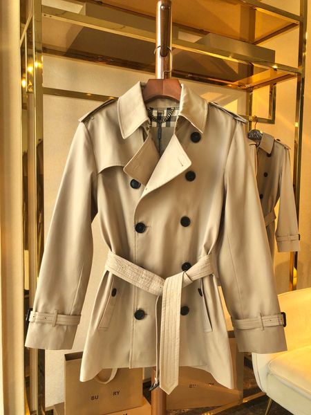 designer men's trench trench coat 2023 burb short style double-breasted coat luxury fashion coat khaki black jacket s-xxl, Tan;black
designer men's trench trench coat 2023 burb short style double-breasted coat luxury fashion coat khaki black jacket s-xxl, Tan;black