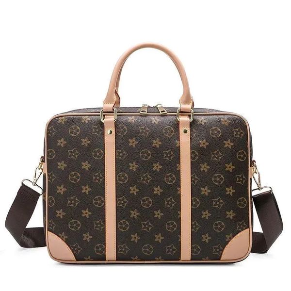 2023 totes designer bags 3 colors briefcase simple mens briefcase slim leather solid large man bags lapbag messenger for men, Red;black
2023 totes designer bags 3 colors briefcase simple mens briefcase slim leather solid large man bags lapbag messenger for men, Red;black