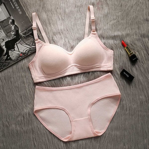 summer new thread no steel ring lace underwear set women's thin cotton bra sports bra, Red;black
summer new thread no steel ring lace underwear set women's thin cotton bra sports bra, Red;black