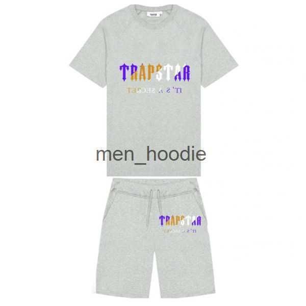 summer new trapstar shorts london shooter short-sleeved t shirt suit chenille decoding black ice flavor 2.0 men's round neck t-shirt sh, White;black
summer new trapstar shorts london shooter short-sleeved t shirt suit chenille decoding black ice flavor 2.0 men's round neck t-shirt sh, White;black