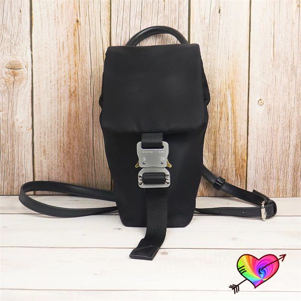wholesale black 1017 alyx 9sm hex tank bags men women 1:1 drawcord wrapping alyx bag classic metal buckle backpacks
wholesale black 1017 alyx 9sm hex tank bags men women 1:1 drawcord wrapping alyx bag classic metal buckle backpacks