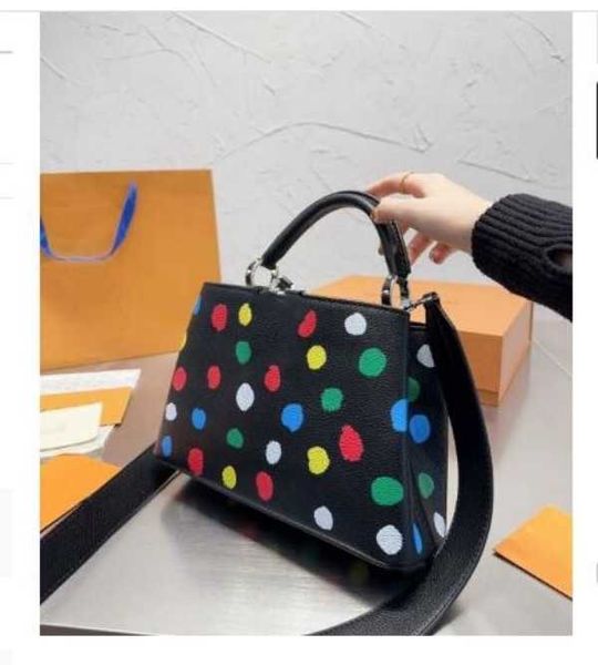women bags totes litchi grain taurillon handbag fashion shopping satchels shoulder cross body outdoor messenger bags capucines luxury design
women bags totes litchi grain taurillon handbag fashion shopping satchels shoulder cross body outdoor messenger bags capucines luxury design