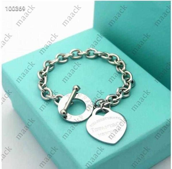pendant necklaces luxury designer sterling silver heart bangle bracelet necklace set shape original fashion classic bracelet women jewelry g
pendant necklaces luxury designer sterling silver heart bangle bracelet necklace set shape original fashion classic bracelet women jewelry g