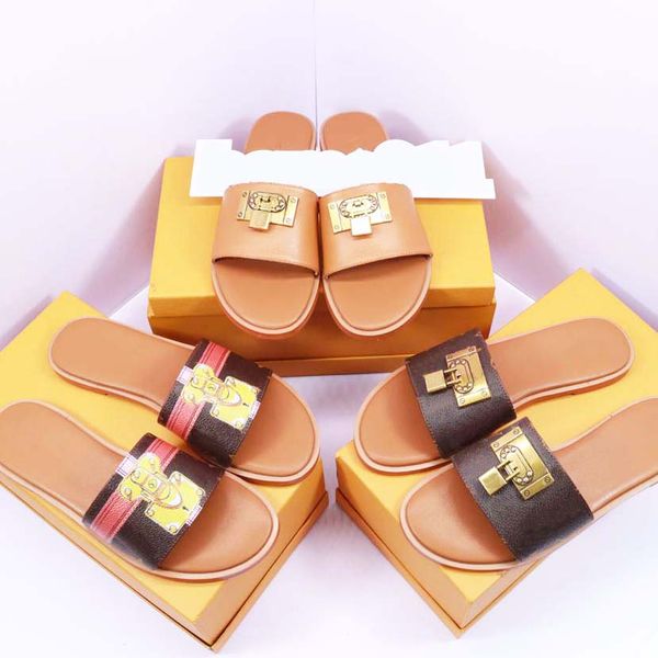 classic h sandals slippers summer luxury woman beach cartoon big head leather flat belt buckle sandals l bath men slides designer women shoe, Black
classic h sandals slippers summer luxury woman beach cartoon big head leather flat belt buckle sandals l bath men slides designer women shoe, Black