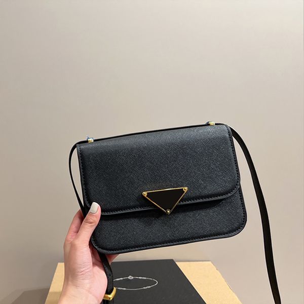 2023 women designer evening bag pu solid cross body bag hasp flap casual fashion shoulder bags classic designer bags wholesale and retail
2023 women designer evening bag pu solid cross body bag hasp flap casual fashion shoulder bags classic designer bags wholesale and retail
