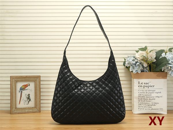 luxurys design icare maxi oversized shopping tote bag designer handbags woman man wallet quilted lambskin women travel satchel shoulder purs
luxurys design icare maxi oversized shopping tote bag designer handbags woman man wallet quilted lambskin women travel satchel shoulder purs