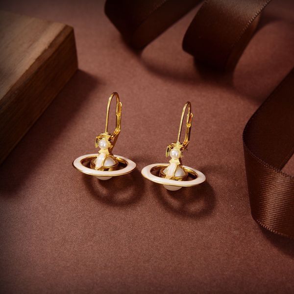 designer brand stud earrings luxury women fashion jewelry saturn earing metal pearl earring cjeweler woman orecchini 898, Golden;silver
designer brand stud earrings luxury women fashion jewelry saturn earing metal pearl earring cjeweler woman orecchini 898, Golden;silver