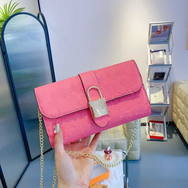 shoulder bags womans luxury brand designer bags hand crossbody tote 2023 new fashion texture chain portable envelope bag camera factory dire
shoulder bags womans luxury brand designer bags hand crossbody tote 2023 new fashion texture chain portable envelope bag camera factory dire