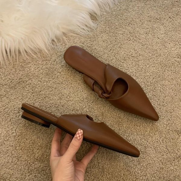sandals summer women's slippers pointed toe sandals slippers breathable allmatch fashion solid color women's sandals 230407, Black
sandals summer women's slippers pointed toe sandals slippers breathable allmatch fashion solid color women's sandals 230407, Black