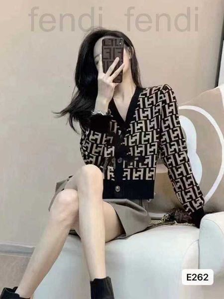 women's tanks & camis designer 2022 autumn new korean v-neck double letter jacquard long sleeve cardigan knitted nk7d, White
women's tanks & camis designer 2022 autumn new korean v-neck double letter jacquard long sleeve cardigan knitted nk7d, White