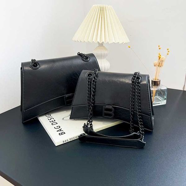 small design bag women's 2023 new winter fashion chain underarm hourglass single shoulder
small design bag women's 2023 new winter fashion chain underarm hourglass single shoulder