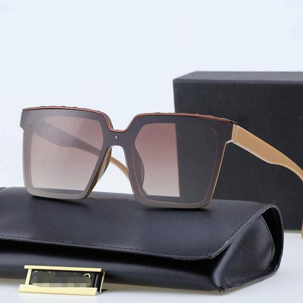 luxury sunglasses designer men's and women's sunscreen glasses premium frame vintage metal, White;black
luxury sunglasses designer men's and women's sunscreen glasses premium frame vintage metal, White;black