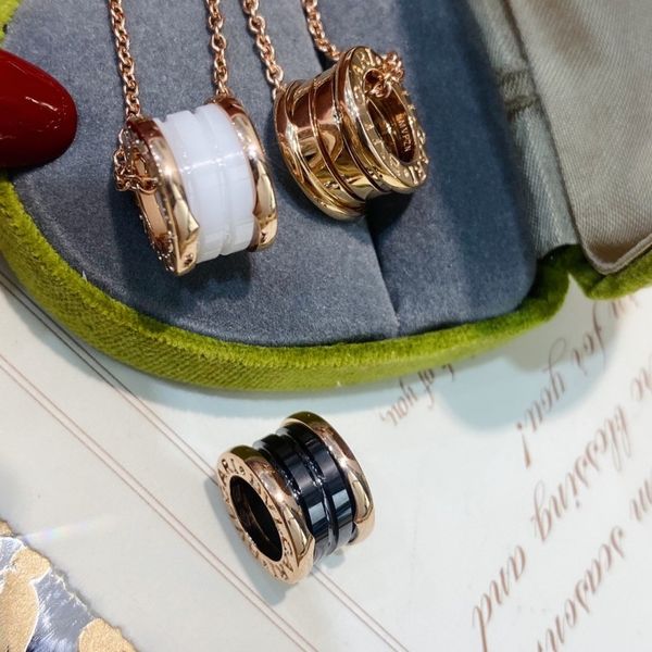 elegant luxury brand necklace fashion designer necklaces for woman silver chains vintage trendy style jewelry rose gold valentine aand mothe
elegant luxury brand necklace fashion designer necklaces for woman silver chains vintage trendy style jewelry rose gold valentine aand mothe