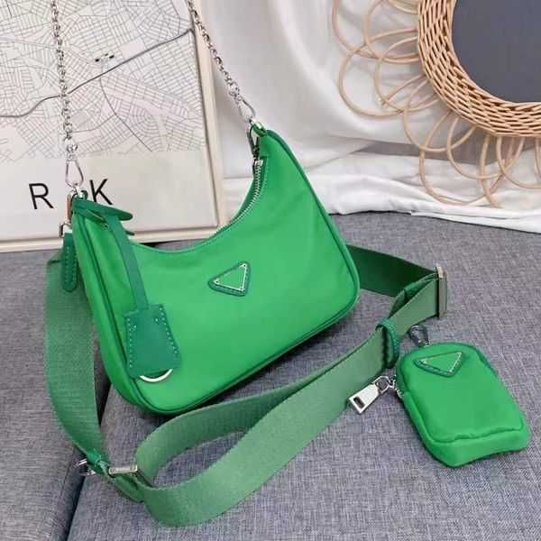 fashion designer bag luxury triangle women handbag classic three-piece set one shoulder oblique span bag womens purse wholesale
fashion designer bag luxury triangle women handbag classic three-piece set one shoulder oblique span bag womens purse wholesale