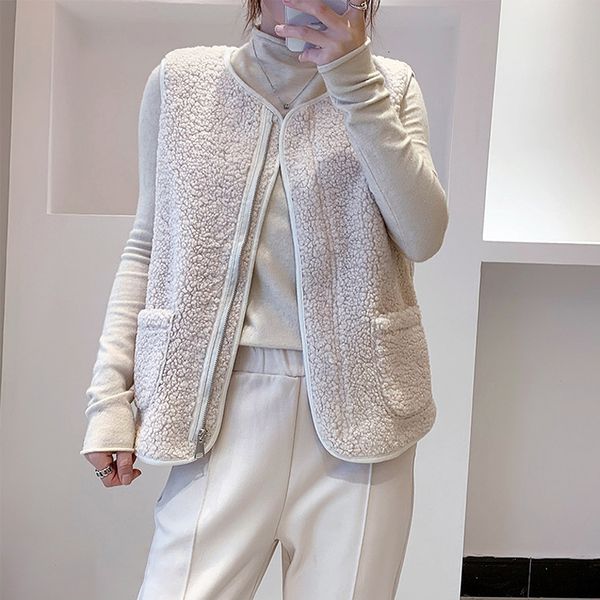women's vests fashion autumn winter v-neck loose insert velvet women's wool thickened belt women's tank 230408, Black;white
women's vests fashion autumn winter v-neck loose insert velvet women's wool thickened belt women's tank 230408, Black;white
