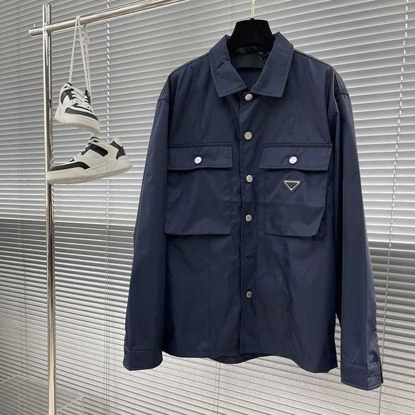 Jackets Men' PRA Spring and Autumn Women' Shirts Jackets Prajia P Home Regenerated Nylon High Luxury Triangle Label Long Sleeves KYLX, Navy blue
Jackets Men' PRA Spring and Autumn Women' Shirts Jackets Prajia P Home Regenerated Nylon High Luxury Triangle Label Long Sleeves KYLX, Navy blue