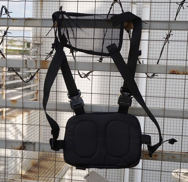 2023ss 1017 alyx 9sm bag men women silvery buckle mesh design backpacks adjustable zip bag
2023ss 1017 alyx 9sm bag men women silvery buckle mesh design backpacks adjustable zip bag