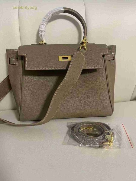 designer kellies handbags hemres new 2023 fashion autumn high class wide shoulder belt bag cowhide one shoulder crossbody handbag for women
designer kellies handbags hemres new 2023 fashion autumn high class wide shoulder belt bag cowhide one shoulder crossbody handbag for women