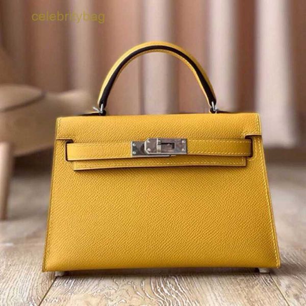 designer kelliess handbags hemres 2023 new second generation palm pattern bag fashion one shoulder oblique straddle handheld leather small s
designer kelliess handbags hemres 2023 new second generation palm pattern bag fashion one shoulder oblique straddle handheld leather small s