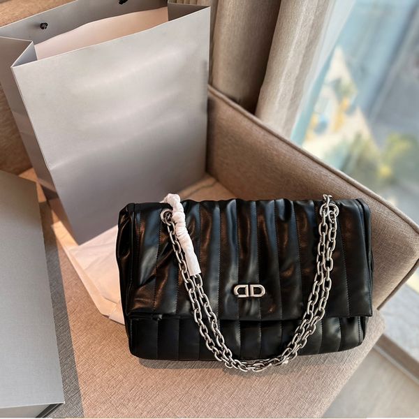 Womens Shoulder Bags Fashion Chain Crossbody Bag Luxury Woman Handbag High Capacity Leather Big Size Handbags 10A Quality 43cm, S4
Womens Shoulder Bags Fashion Chain Crossbody Bag Luxury Woman Handbag High Capacity Leather Big Size Handbags 10A Quality 43cm, S4