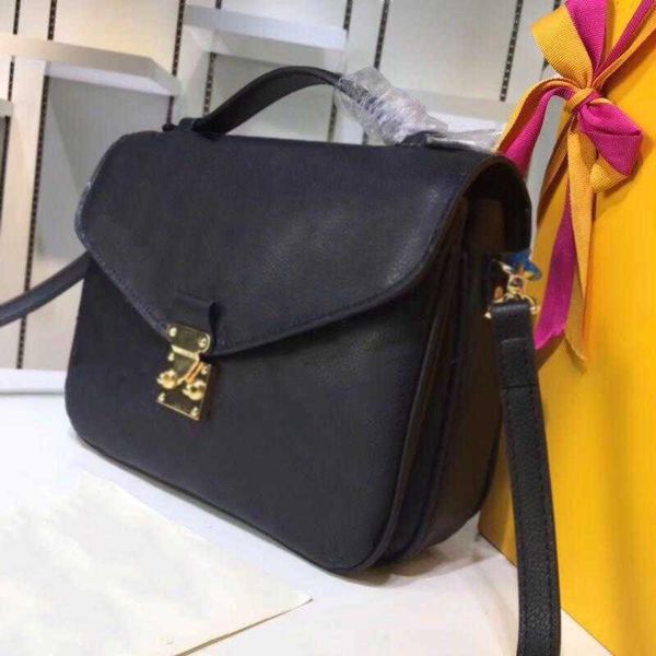 luxurys designers bag embossing flower pochette women handbag messenger bags genuine leather metis elegant womens shoulder crossbody ba
luxurys designers bag embossing flower pochette women handbag messenger bags genuine leather metis elegant womens shoulder crossbody ba