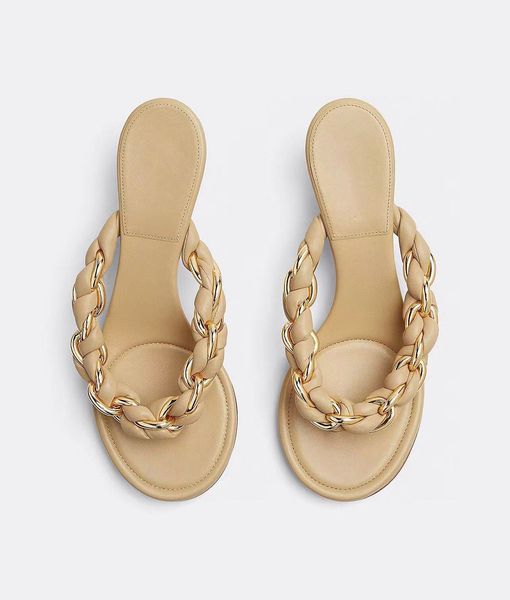 2023 new women's flat slippers clip toe design beach sandals classic buckle decoration multi-color non slip outsole size 35-41 5.5cm he, Black
2023 new women's flat slippers clip toe design beach sandals classic buckle decoration multi-color non slip outsole size 35-41 5.5cm he, Black