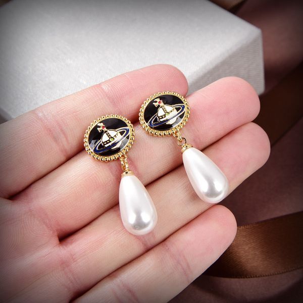 designer trend stud earrings vivian luxury women fashion jewelry earing metal pearl earring cjeweler westwood woman dgdsw, Golden;silver
designer trend stud earrings vivian luxury women fashion jewelry earing metal pearl earring cjeweler westwood woman dgdsw, Golden;silver