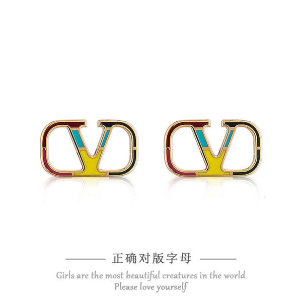 Classic Designer Earrings Jewelry Letter V Valentinolies jewelry Fashion Personality Sweet Earrings Colorful Oil Dropping Enamel Earrings Letter jewelry gifts
Classic Designer Earrings Jewelry Letter V Valentinolies jewelry Fashion Personality Sweet Earrings Colorful Oil Dropping Enamel Earrings Letter jewelry gifts