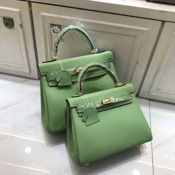 designer kellies handbags hemres new layer 2023 cowhide h bag large capacity one shoulder oblique straddle handbag wedding leather 1 has log
designer kellies handbags hemres new layer 2023 cowhide h bag large capacity one shoulder oblique straddle handbag wedding leather 1 has log