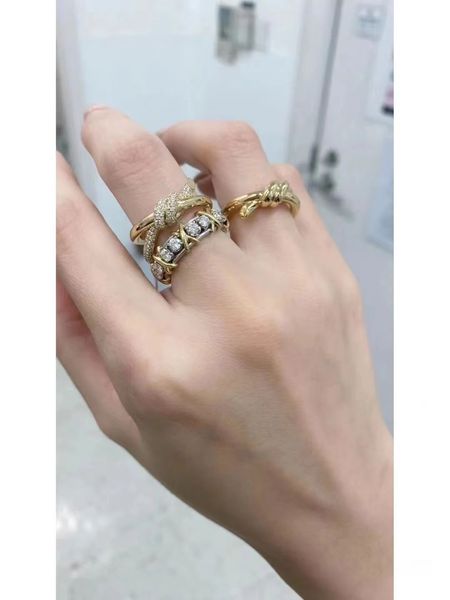 gold silver stones rings classic luxury for women men luxury fashion jewelry designer jewlery party gifts accessories wedding cool girls siz
gold silver stones rings classic luxury for women men luxury fashion jewelry designer jewlery party gifts accessories wedding cool girls siz