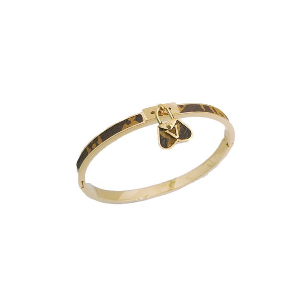 luxury designer bangle bracelet brand letter pendant 18k gold plated rose gold coated fashion design popular embossed stamp brand letters ac, Black
luxury designer bangle bracelet brand letter pendant 18k gold plated rose gold coated fashion design popular embossed stamp brand letters ac, Black