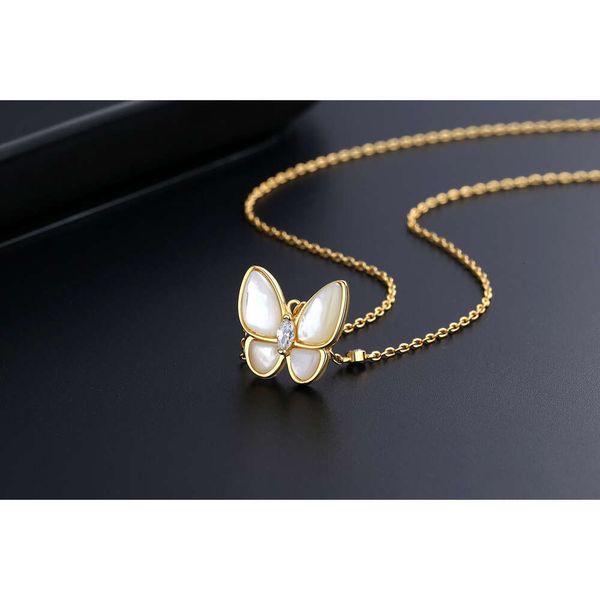 Classic designer jewelry Van Clover Necklace jewelrys High version s925 Silver Butterfly White Fritillaria Necklaces Korean Simple Fairy Clavicle Chain Pendant
Classic designer jewelry Van Clover Necklace jewelrys High version s925 Silver Butterfly White Fritillaria Necklaces Korean Simple Fairy Clavicle Chain Pendant