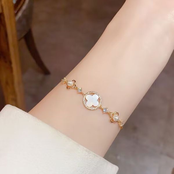 

Designer Charm bracelet classic tennis 4four leaf clover bangle designer jewelry vans love Bracelets with shell flower cuff shine for women partydress gift