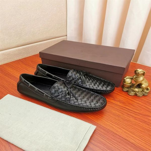 old peking shoes casual formal shoe business leather shoes handmade shoes imported cow leather multi style men's leather shoes famous d, Red;white
old peking shoes casual formal shoe business leather shoes handmade shoes imported cow leather multi style men's leather shoes famous d, Red;white