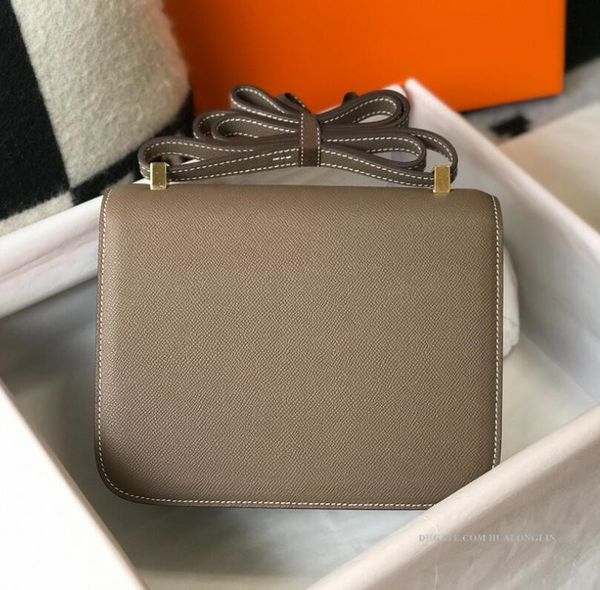 genuine leather designer woman bag handbag original box shoulder bags women purse clutch h metal fashion
genuine leather designer woman bag handbag original box shoulder bags women purse clutch h metal fashion